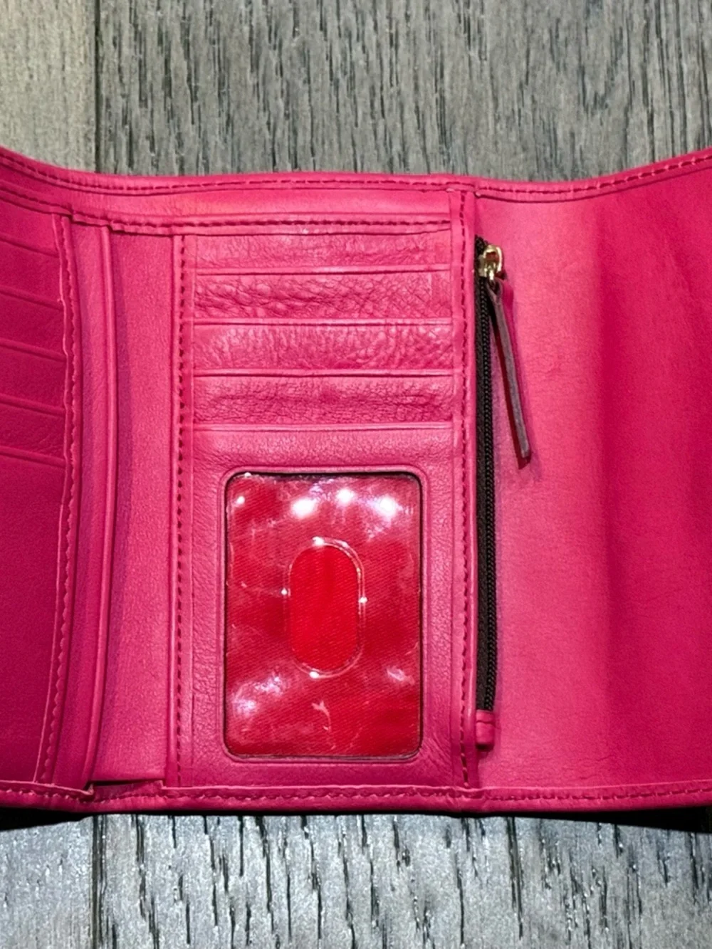 Dooney & Bourke Hot Pink/ Magenta Pebble Grain Leather Wallet Y2K - Picture 3 of 4